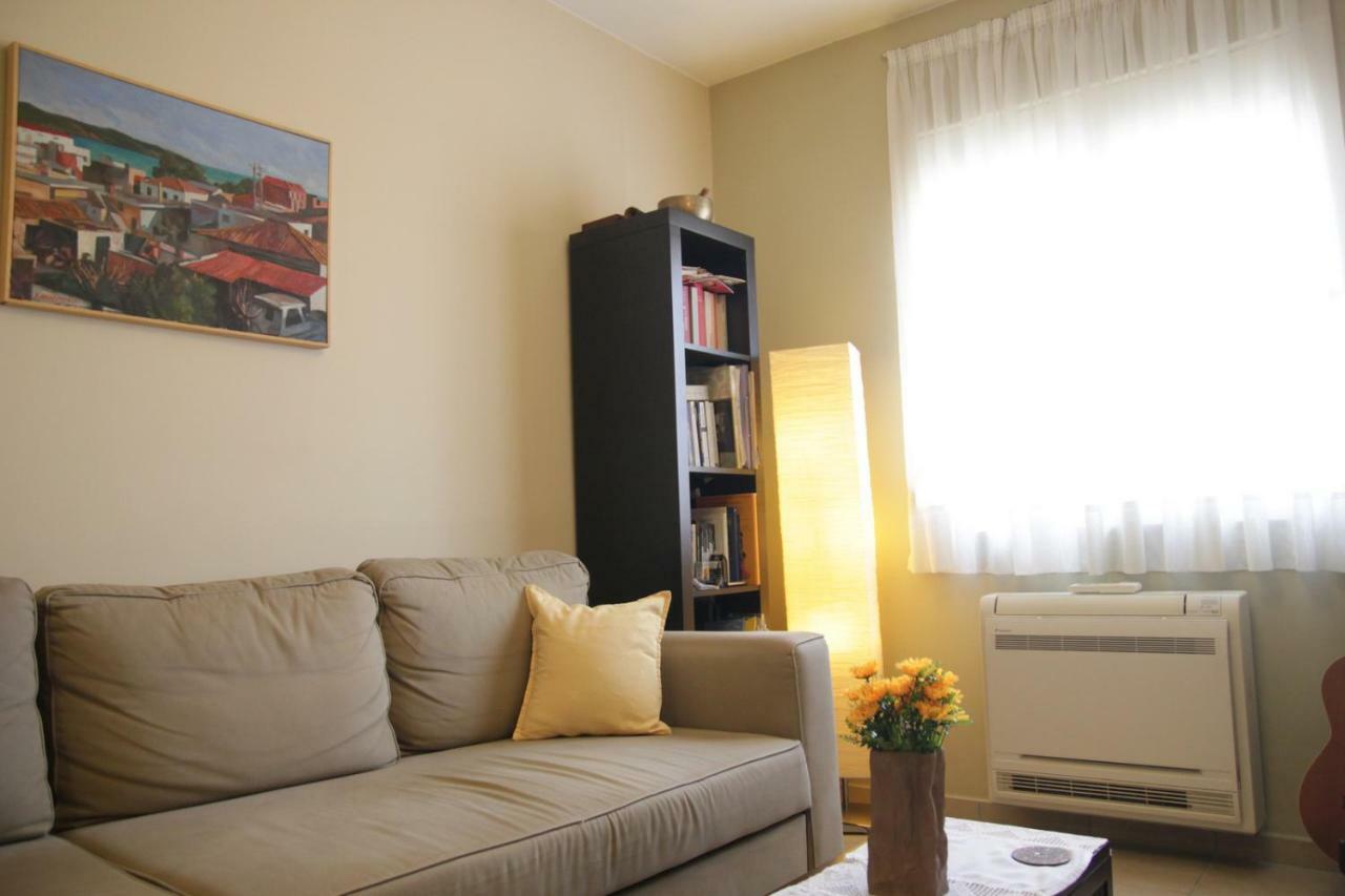 Sunny Apartment In The Heart Of Athens Preview Listing エクステリア 写真